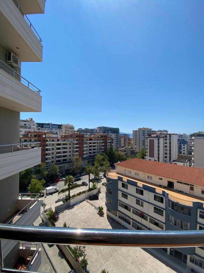 Gerald'S Central Apartments Vlorë Exterior foto