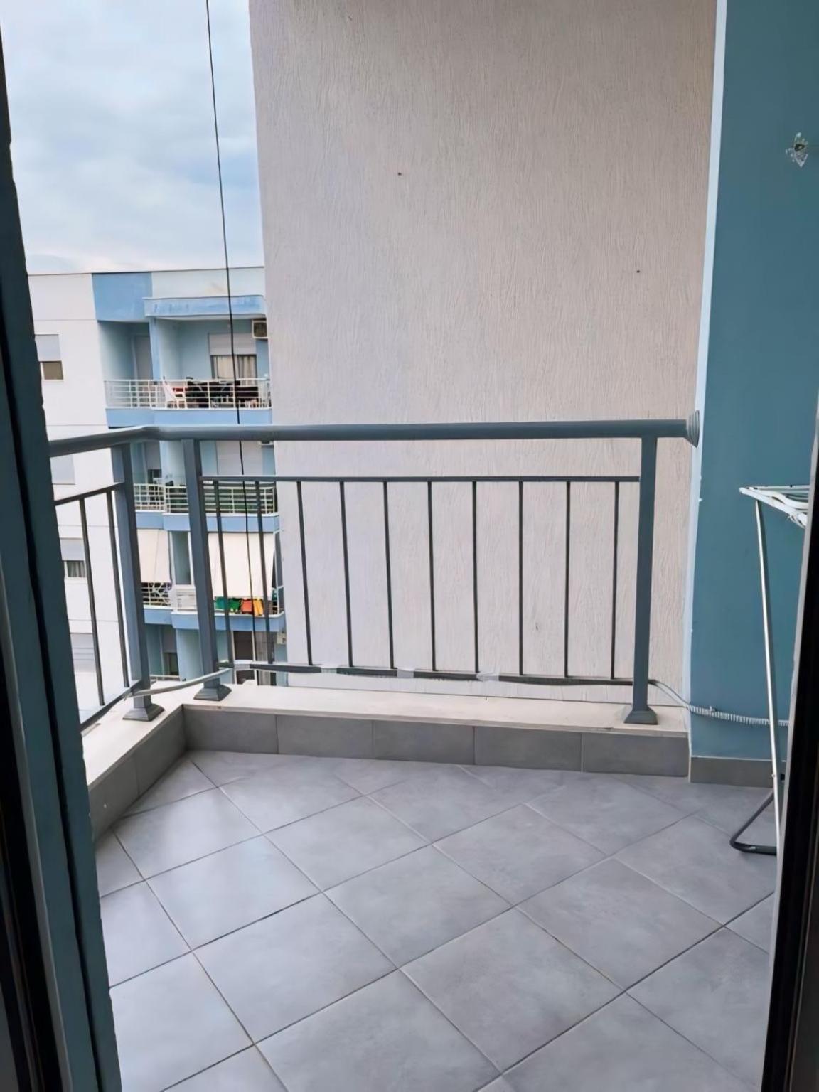 Gerald'S Central Apartments Vlorë Cameră foto