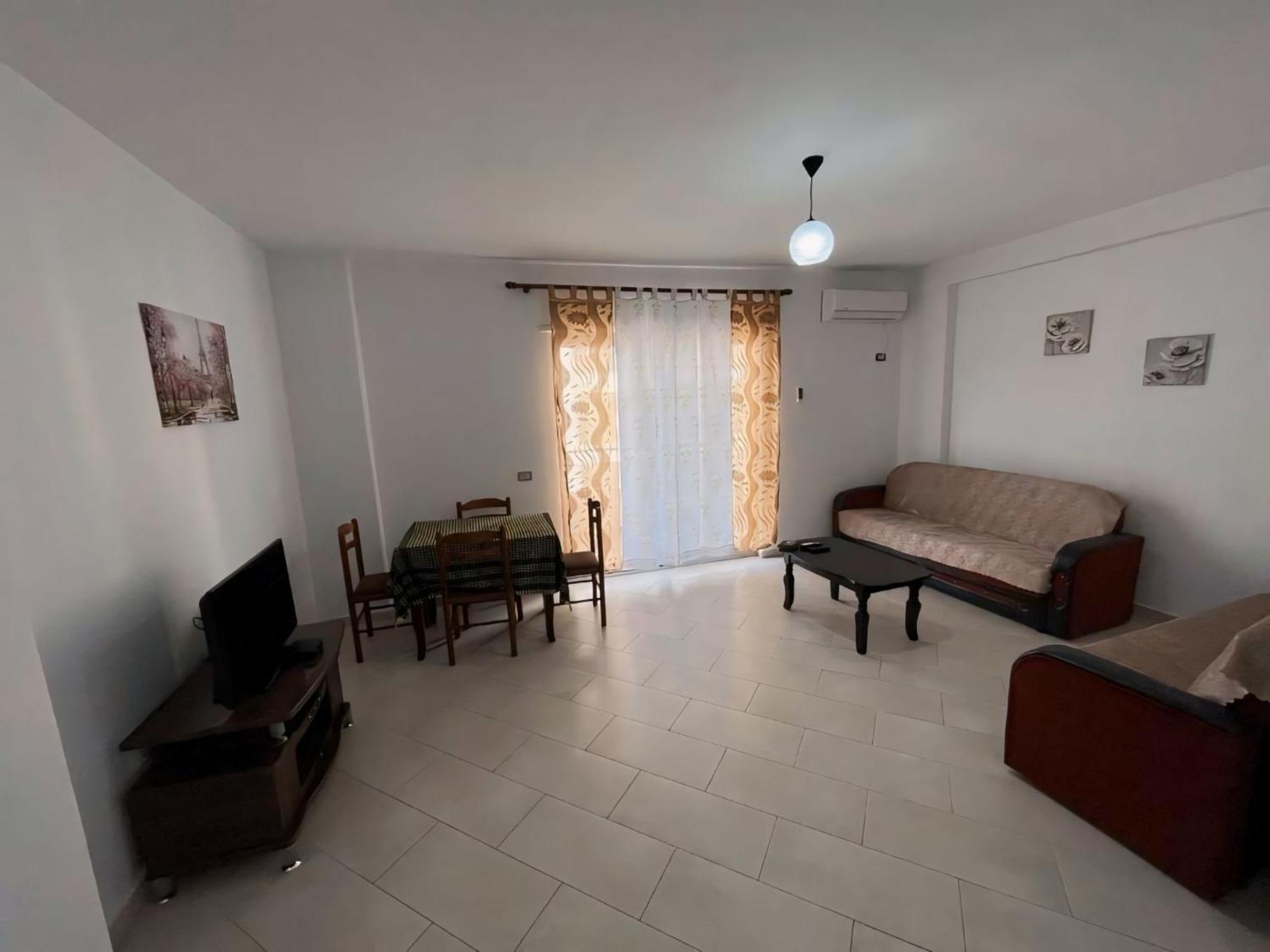 Gerald'S Central Apartments Vlorë Exterior foto